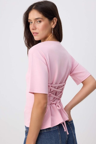 Trendyol Majica | roza barva