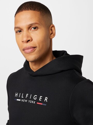 TOMMY HILFIGER Mikina 'NEW YORK' – černá