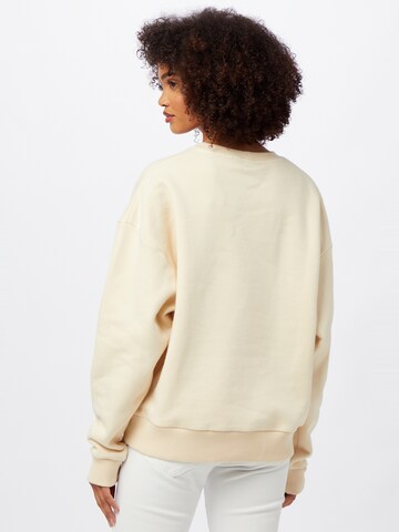 Comfort Studio by Catwalk Junkie Sweatshirt 'BE GOOD DO GOOD' i beige