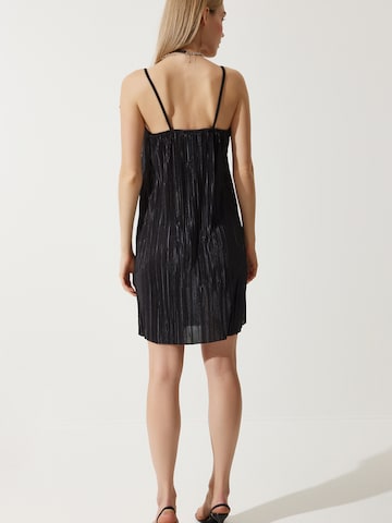 Robe Happiness İstanbul en noir