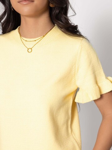 SASSYCLASSY Pullover‌‌‌‌‌‌‌‌‌‌ in Gelb
