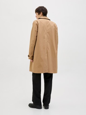 JACK & JONES - Abrigo de entretiempo 'JPRCCMILES' en marrón