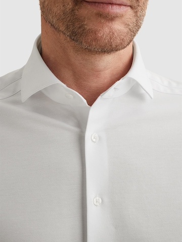 Regular fit Camicia 'Elevated Knit shirt' di VANGUARD in bianco