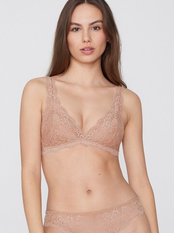 Tezenis Triangle Bra in Beige: front