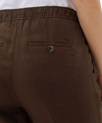 BRAX Tapered Chino 'Maron' in Bruin