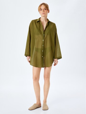 Koton Blouse in Green: front