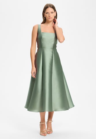 SWING Evening Dress in Green: front