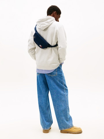 Tommy Jeans Чанта за кръста 'ESS' в синьо