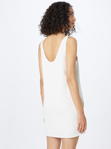 Robe Calvin Klein en blanc