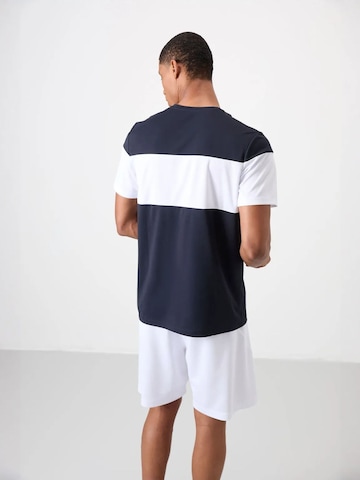 Tommy Life Functioneel shirt in Blauw