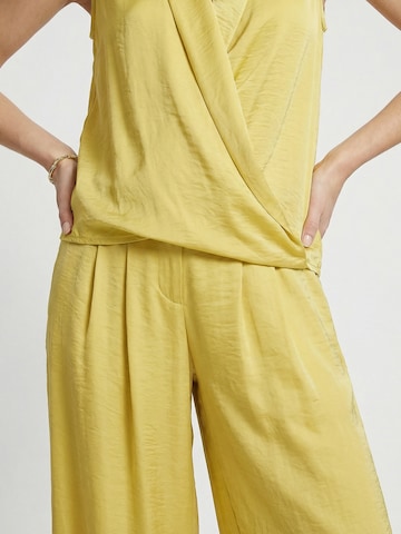 Guido Maria Kretschmer Women Wide leg Παντελόνι πλισέ 'Finja' σε κίτρινο