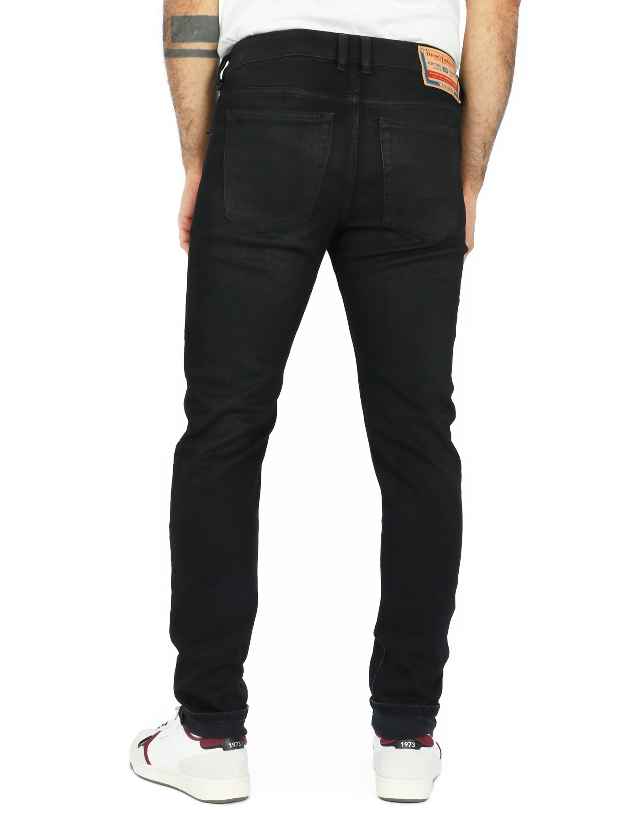 DIESEL Skinny Jeans '1979 Sleenker' in Zwart