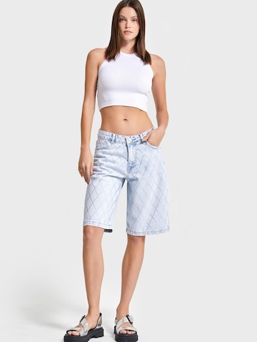 IT'S BASIC Regular Jeans 'Rhinestone Bermuda Denim Short' in Blue: front