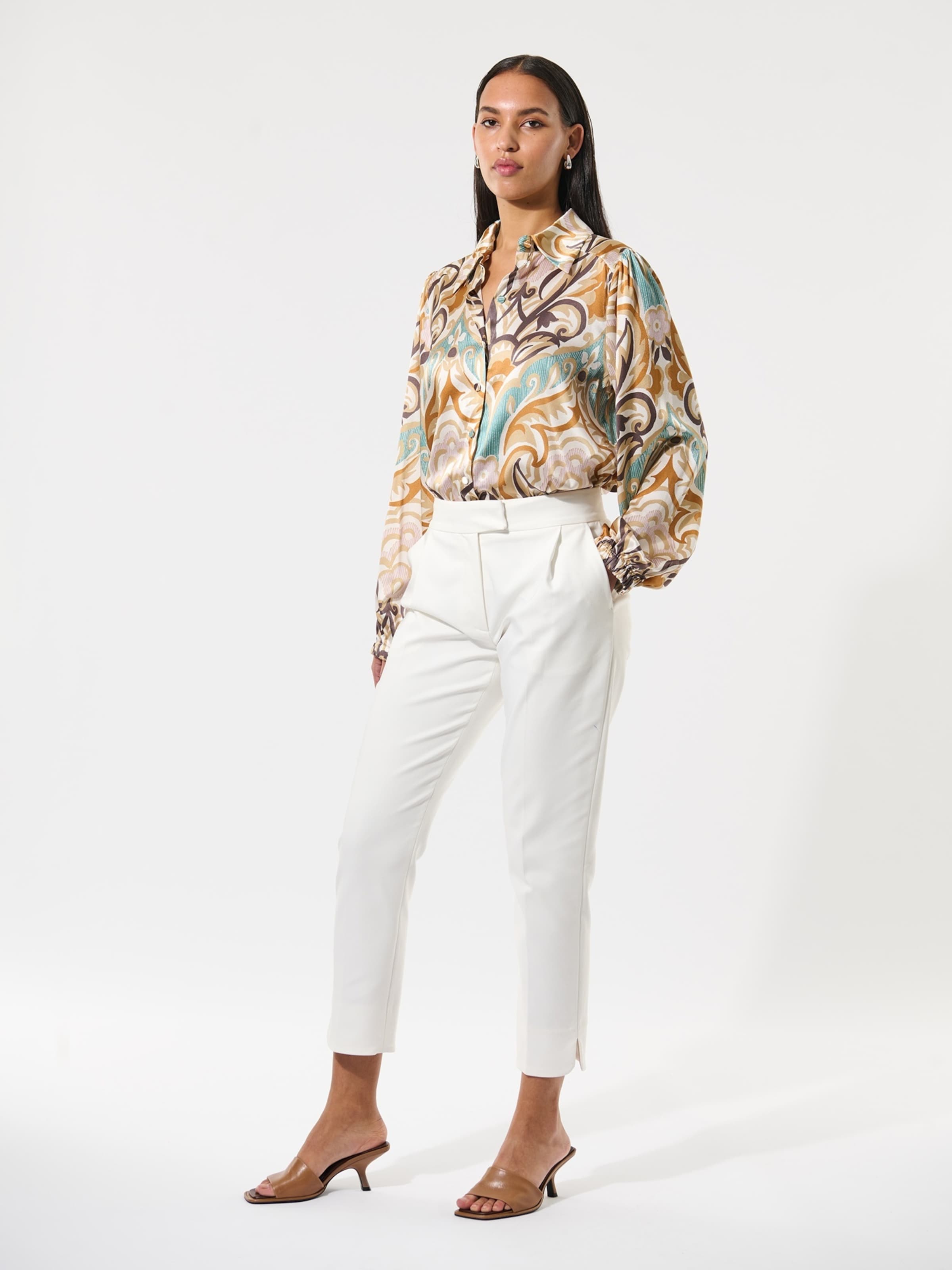 Dea Kudibal Shirt ' SiomaDEA ' in Bruin