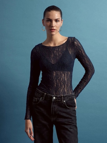 Dilvin Shirt in Blau: Vorderseite
