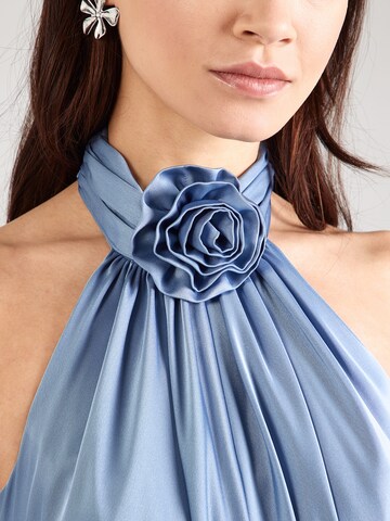APART - Vestido de noche en azul