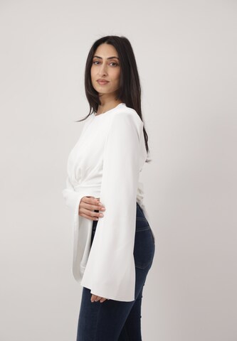 Elara Bluse in Weiß