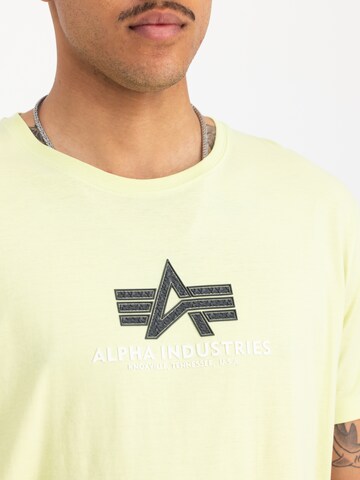ALPHA INDUSTRIES Футболка в Желтый