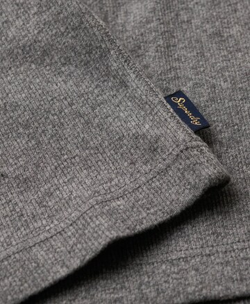 Superdry Top in Grey