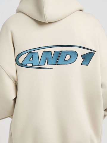 Hanorac de la AND1 pe bej