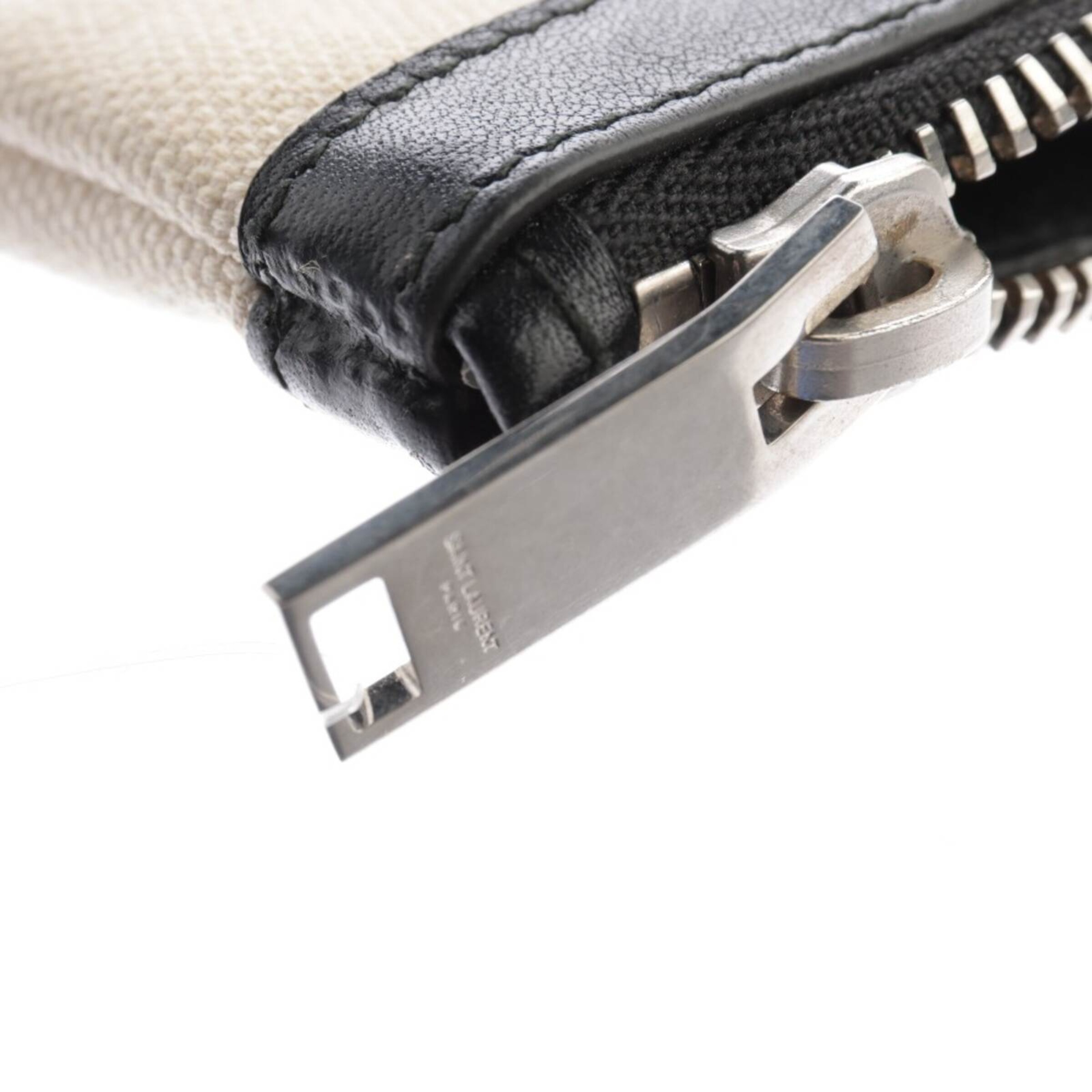 Saint Laurent Clutch One Size in Schwarz