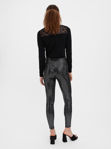 VERO MODA Skinny Pants 'KALLA' in Black