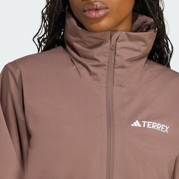 ADIDAS TERREX Outdoorjas 'Essentials' in Bruin
