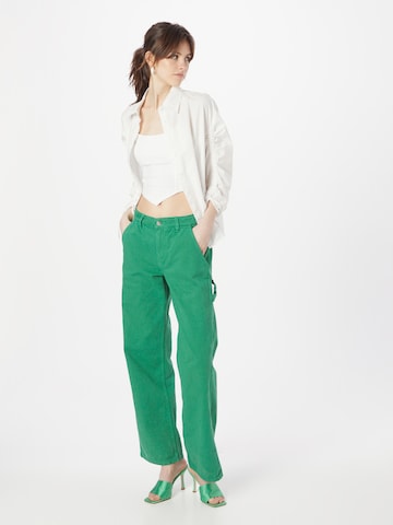 Gina Tricot Loosefit Jeans 'Carpenter' in Grün