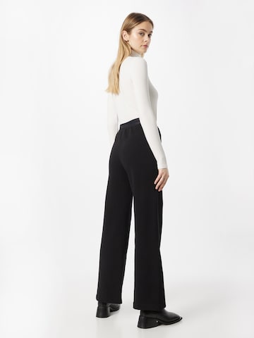 Sisley Loose fit Trousers in Black