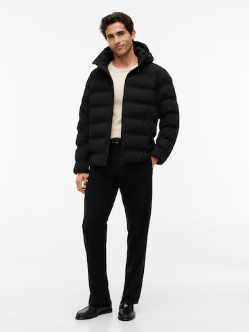 Giacca invernale 'TECH HEAT' di TOMMY HILFIGER in nero