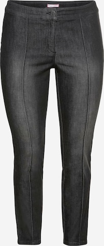 SHEEGO Skinny Jeans in Black: front