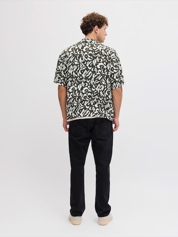 JJ Rebel Классический крой Рубашка 'JREBBLOSSOM' в Зеленый