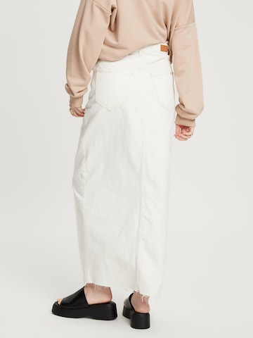 Cross Jeans Skirt in White