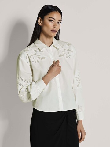 MADELEINE Blouse in Wit: voorkant