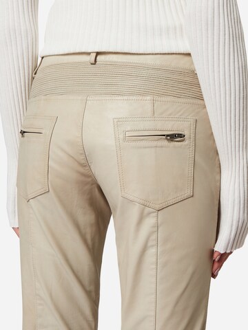 RICANO - Slimfit Pantalón 'Donna' en blanco