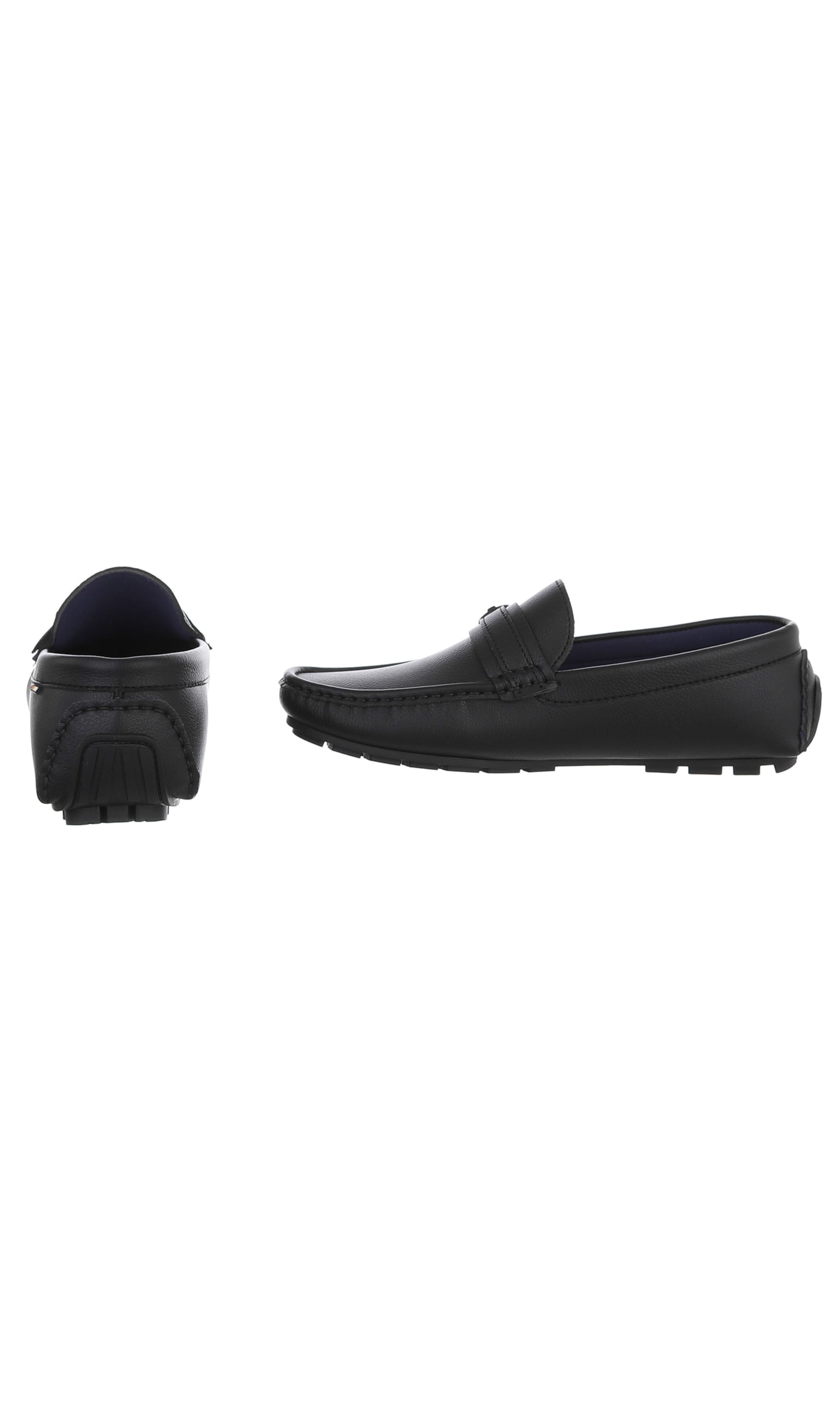 CoolWalk Moccasins in Black