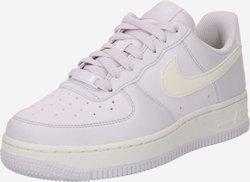 Nike Sportswear Ниски маратонки 'Air Force 1 '07 SE' в лилав: отпред