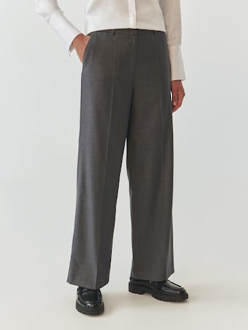 Wide Leg Pantalon à plis 'Masda 1' TATUUM en gris : devant