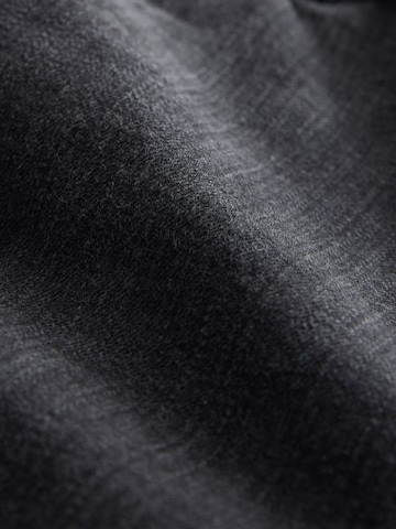 Next Tapered Jeans in Schwarz