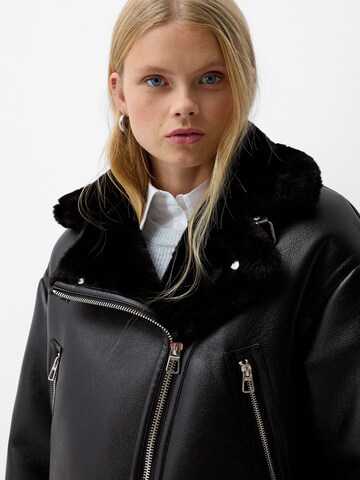 Giacca di mezza stagione di Bershka in nero