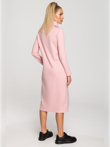 made of emotion - Vestido en rosa