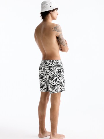 Pull&Bear Zwemshorts in Wit