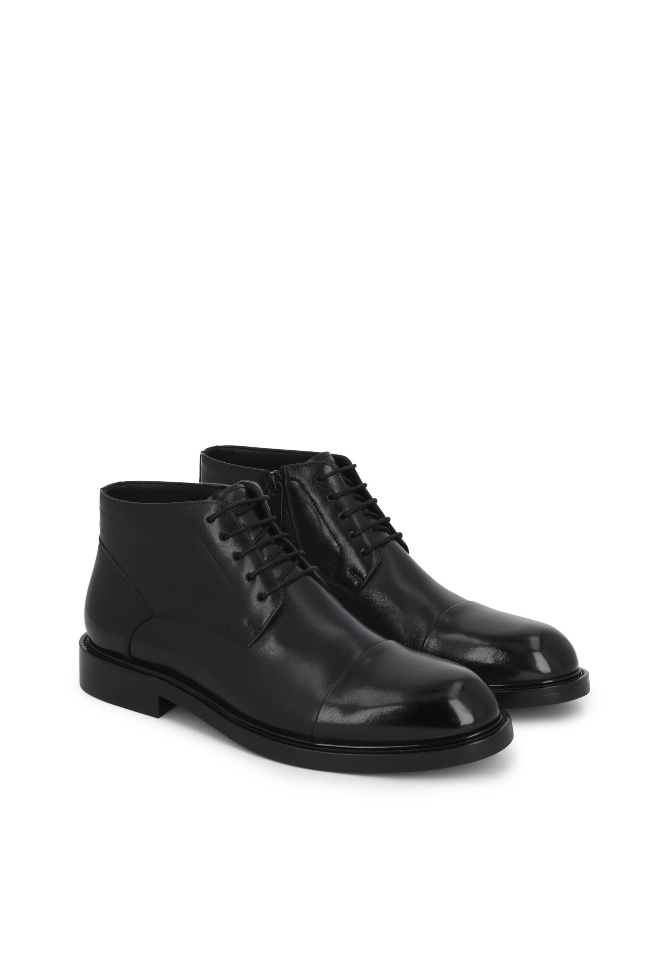 Chaussure à lacets Kazar en noir
