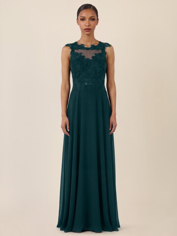 APART Evening Dress in Green: front