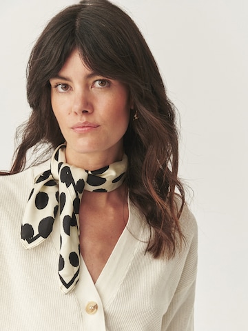 Pull-over TATUUM en blanc