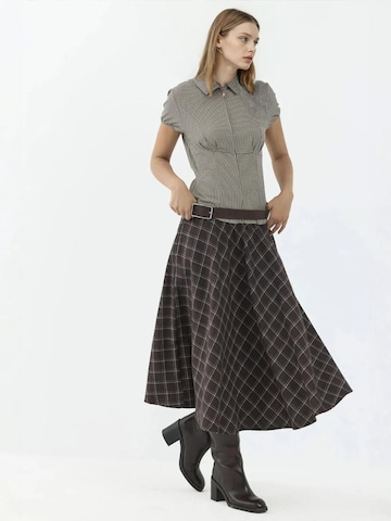 Hiccup - Saia em castanho