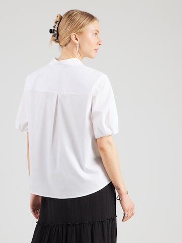 MORE & MORE Μπλούζα σε λευκό