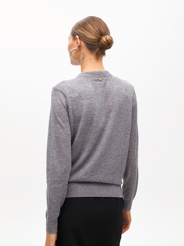 Pullover di Lola Casademunt in grigio