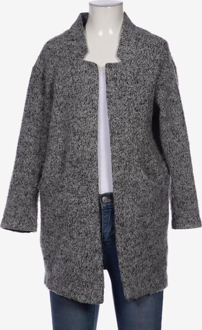 Trafaluc Sweater & Cardigan in S in Grey: front