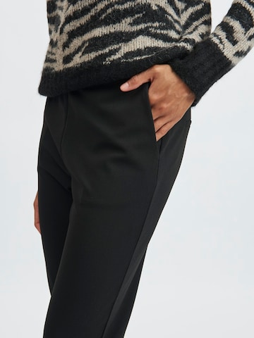 VILA Slim fit Pants 'Loan' in Black